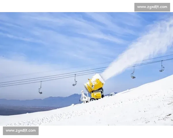 冰雪季倒计时！多地滑雪场造雪声起迎开板